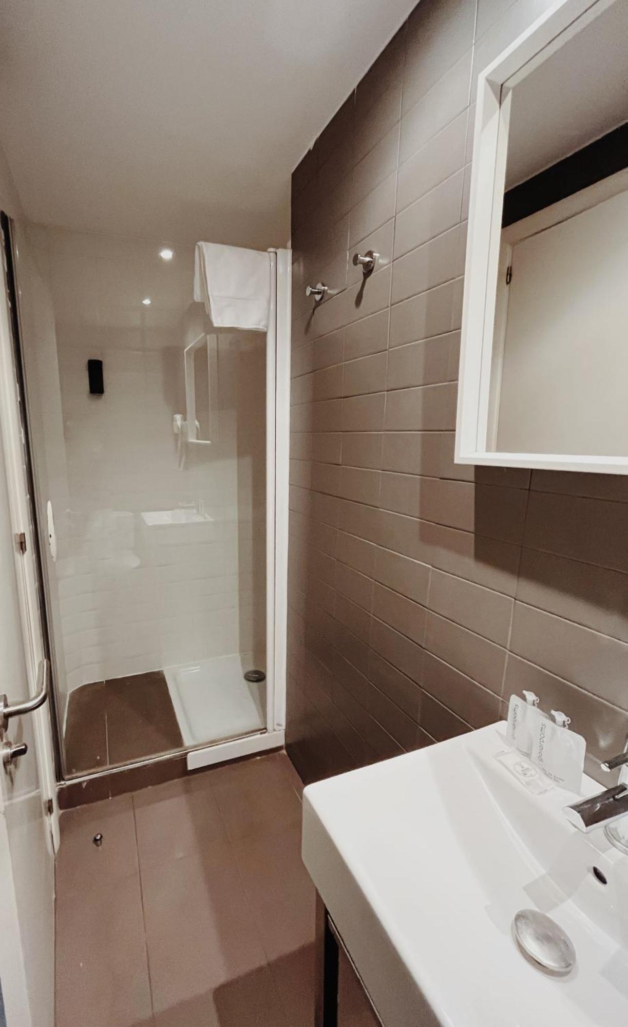 Apartamentos Express By Gaiarooms Barcelona Bagian luar foto