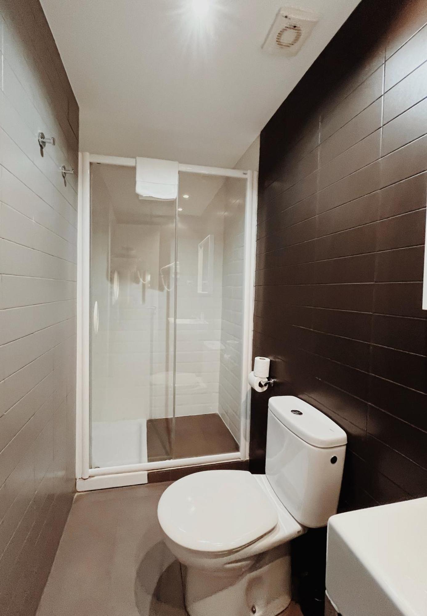 Apartamentos Express By Gaiarooms Barcelona Bagian luar foto